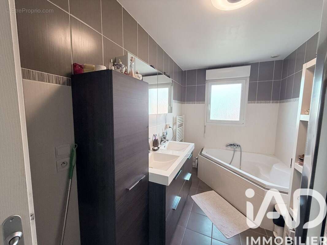 Photo 9 - Maison à RUSSANGE