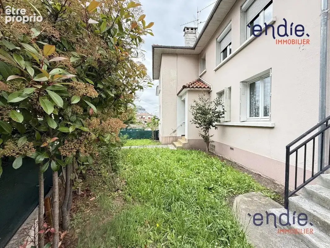 Appartement 4 pièces 94 m² à vendre à Lourdes (65100) - photo 8