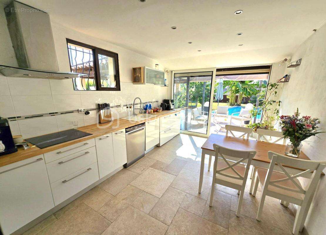 Maison 4 pièces avec piscine, jardin et chambre de plain-pied – À seulement 5 minutes du village - photo 9