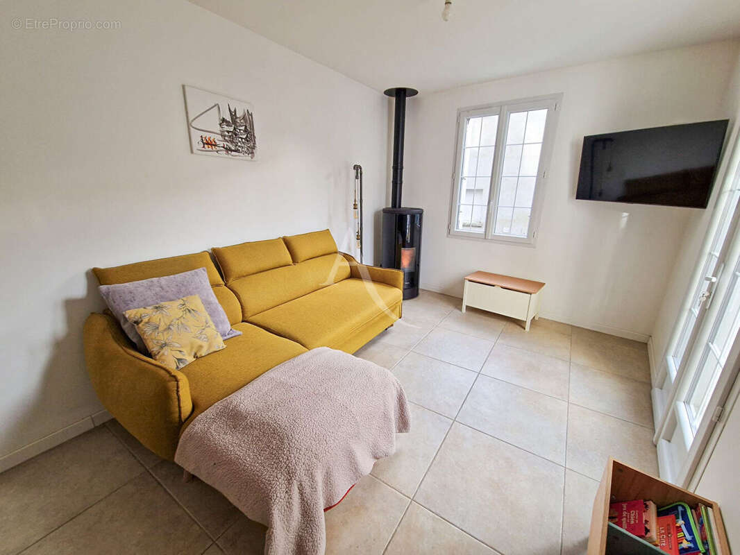 Maison à DOUE-LA-FONTAINE