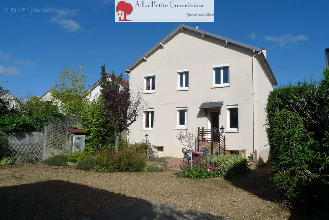 Maison à CHARTRES