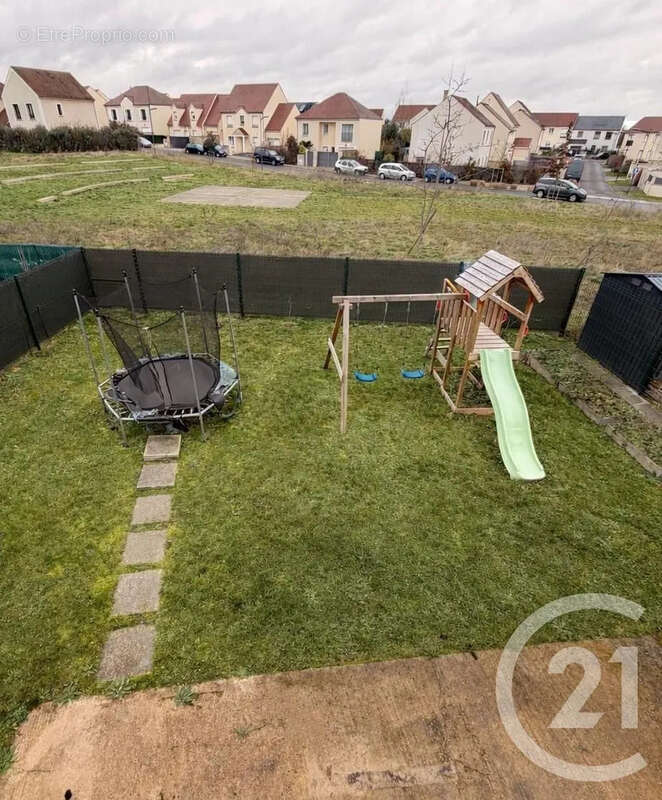 Maison à DAMMARTIN-EN-GOELE