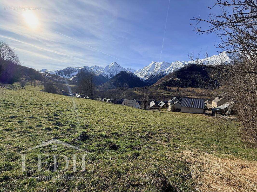 Terrain à AZET