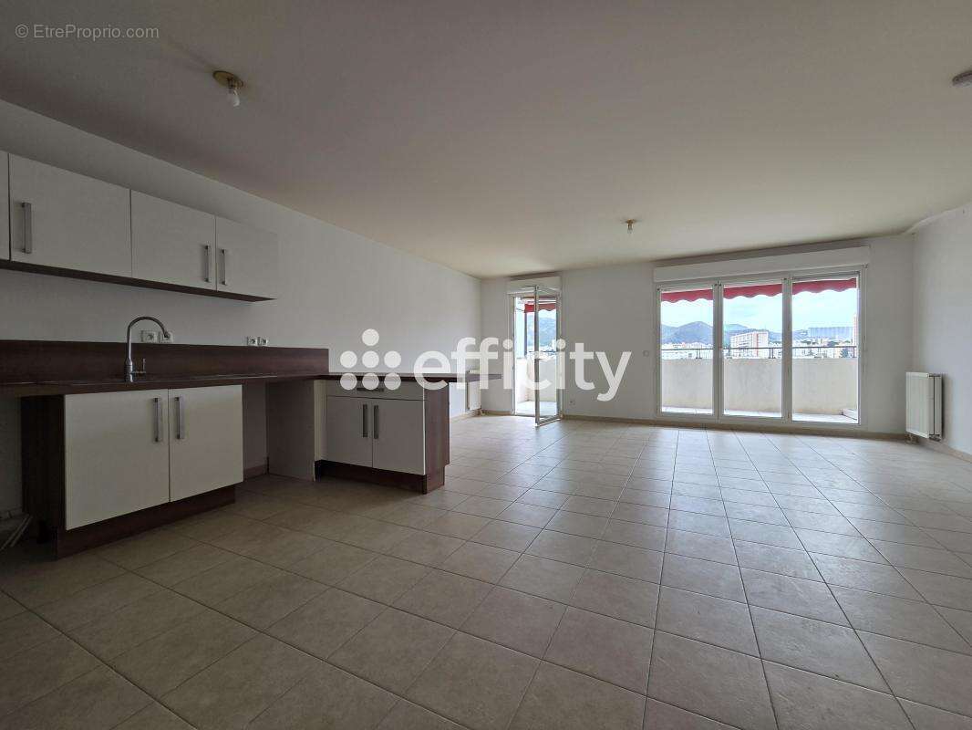 Appartement à MARSEILLE-10E