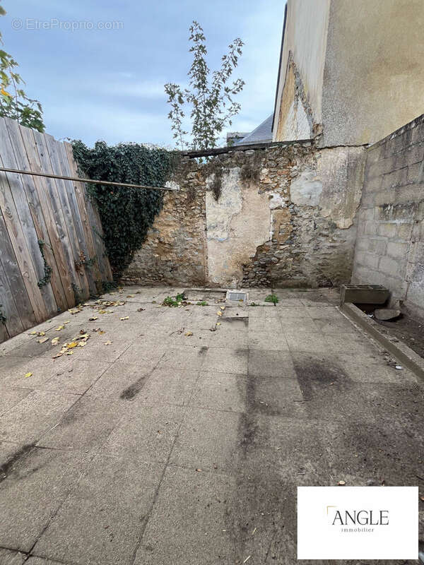 Maison à FRESNAY-SUR-SARTHE