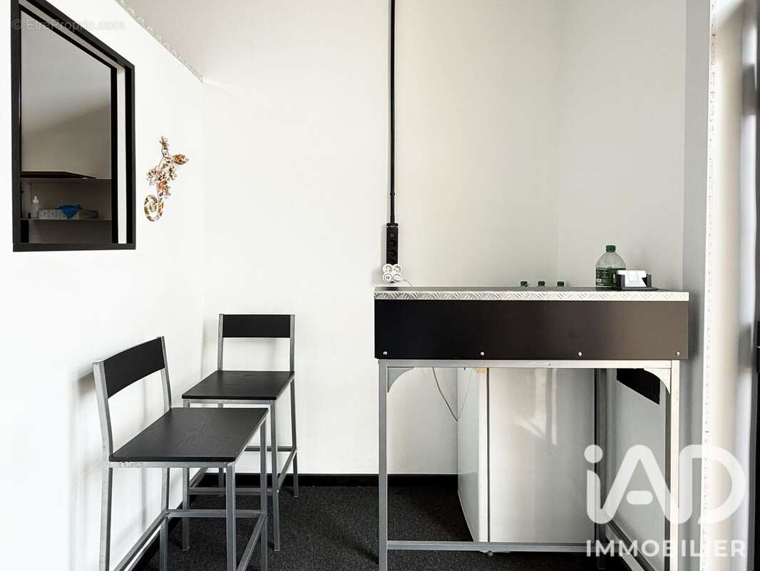 Commerce 27 m² à Toulon  - photo 3