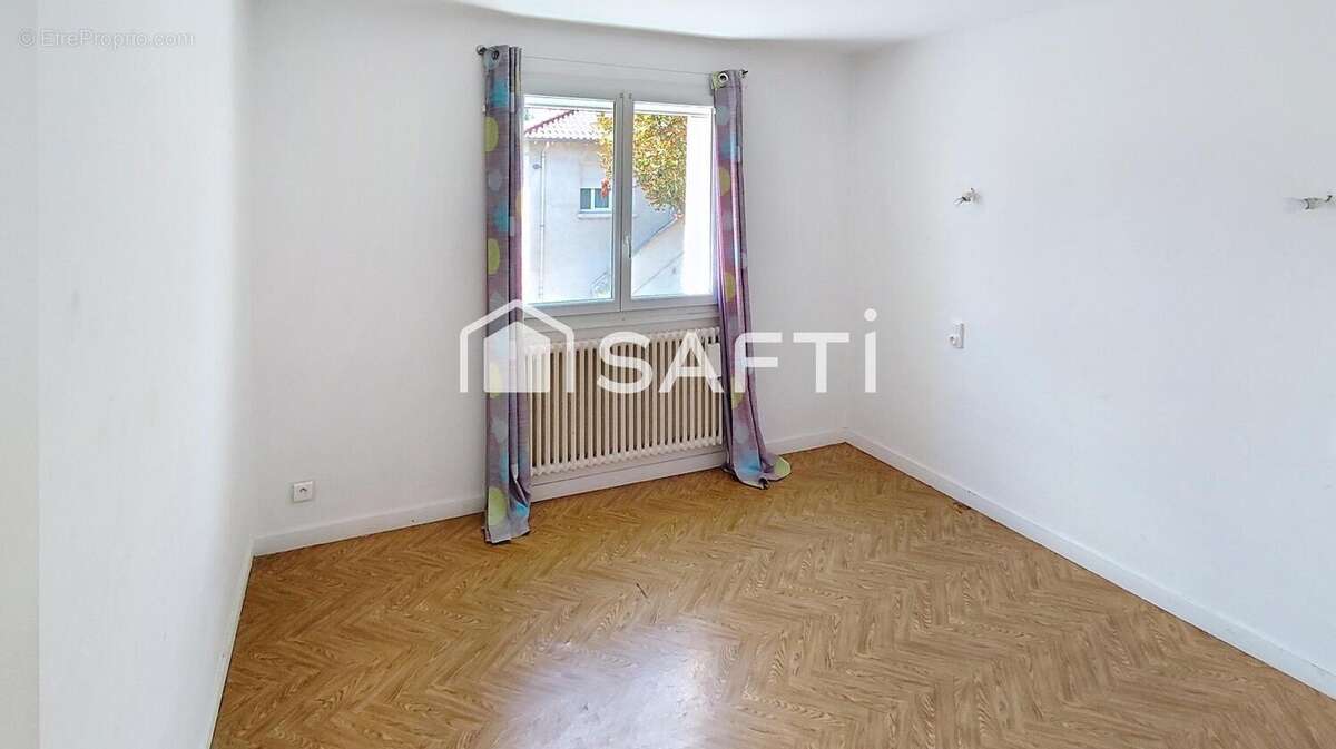 Photo 4 - Maison à SAVIGNEUX