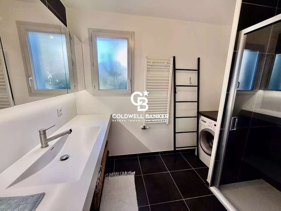 Appartement à CHENS-SUR-LEMAN