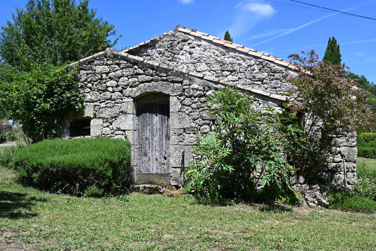 Maison à CASTELLA