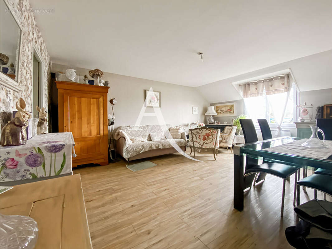 Appartement à BOIS-D'ARCY