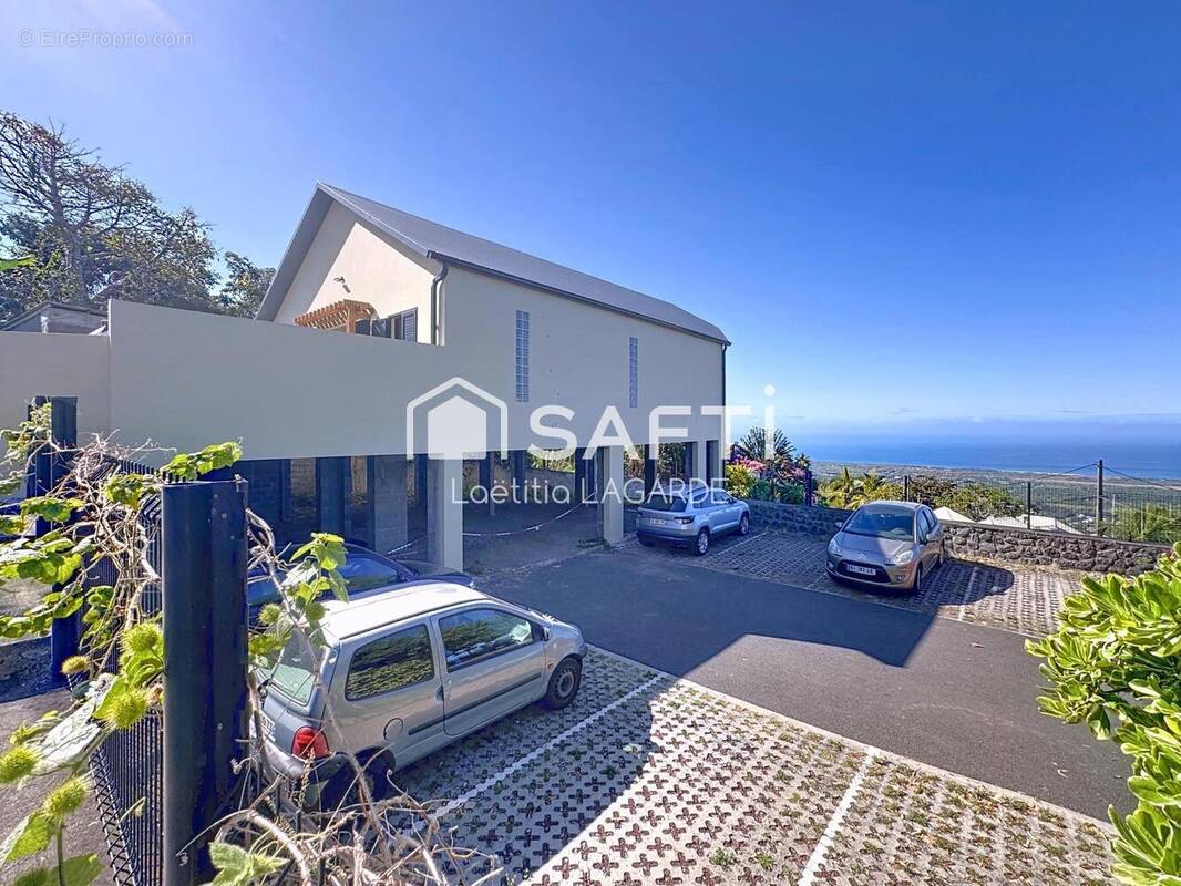 Photo 1 - Terrain à LES AVIRONS