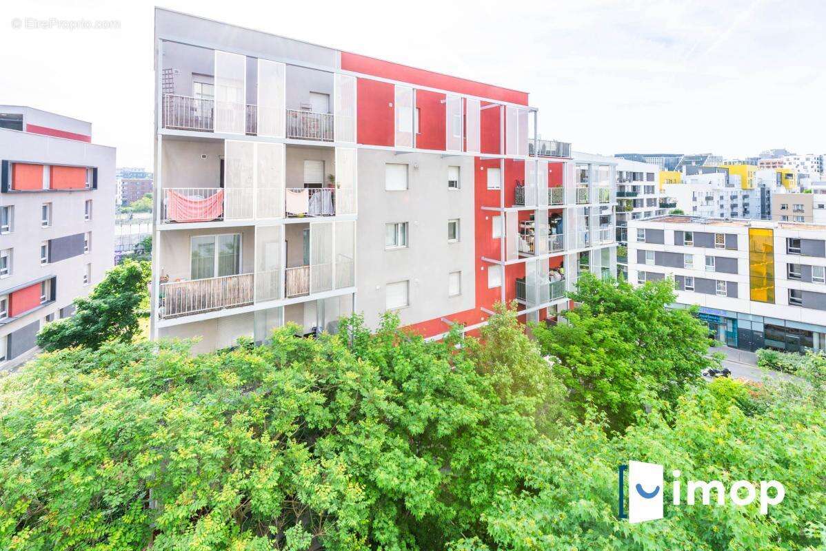 Appartement à NANTERRE