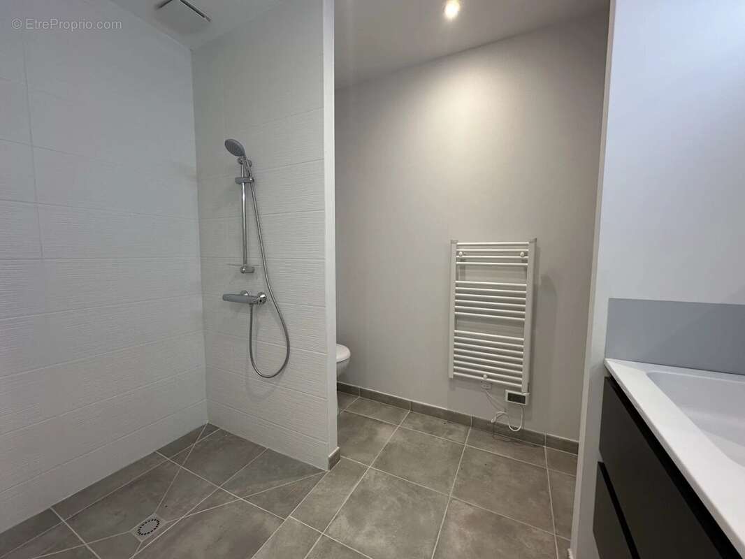 Appartement à VERNET