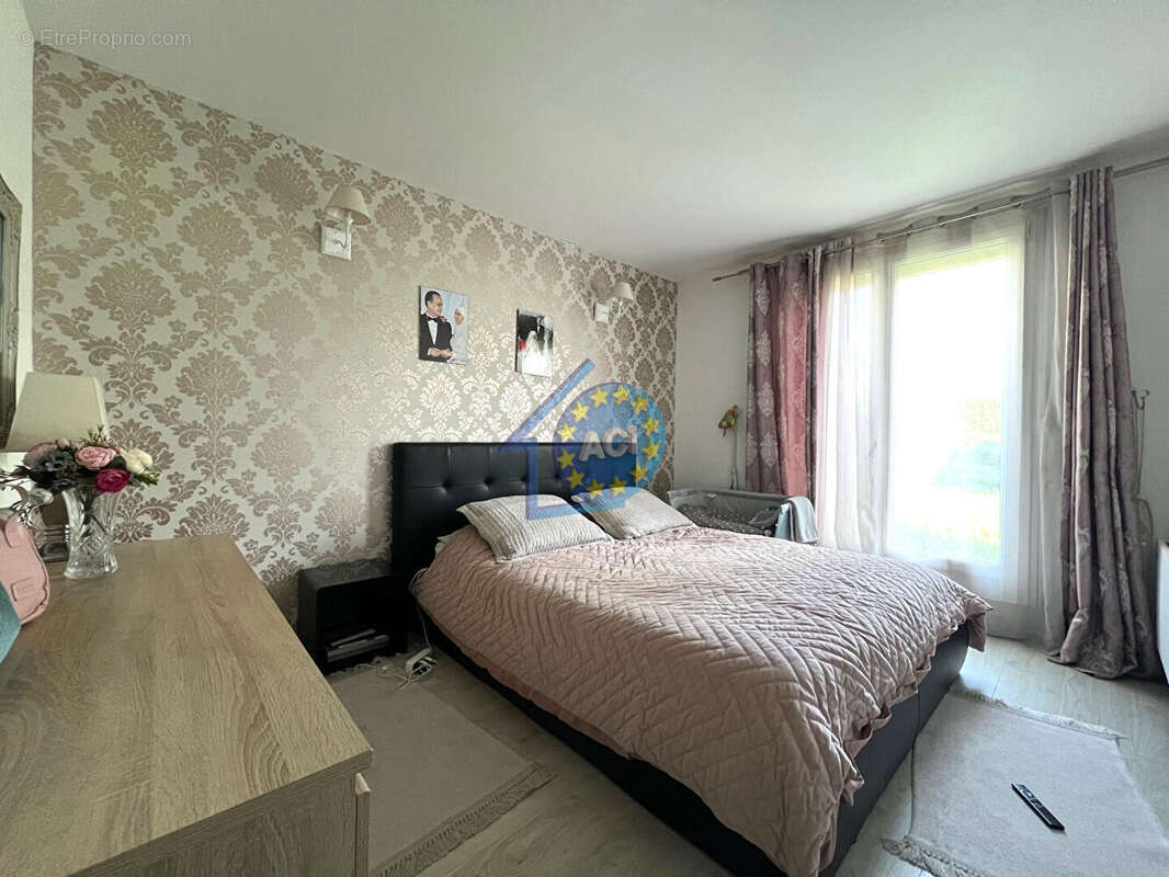 Maison à MANTES-LA-VILLE