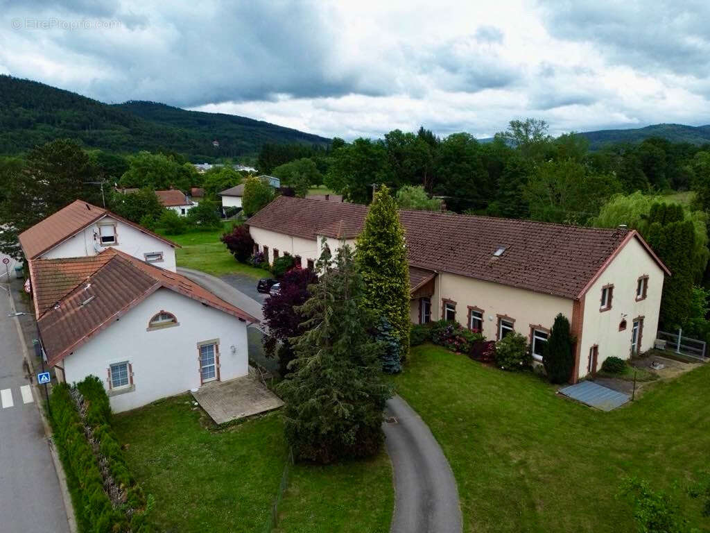 Appartement à GRANGES-SUR-VOLOGNE