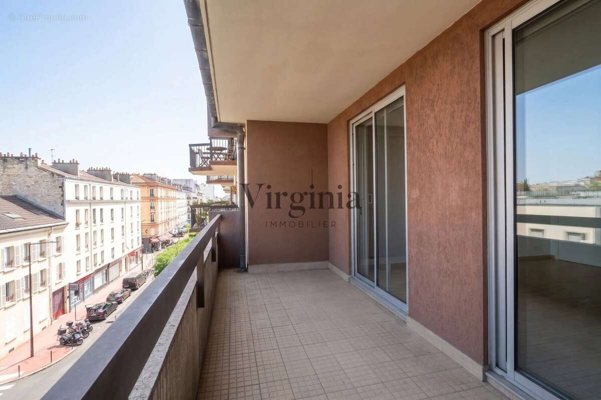Appartement à CHARENTON-LE-PONT