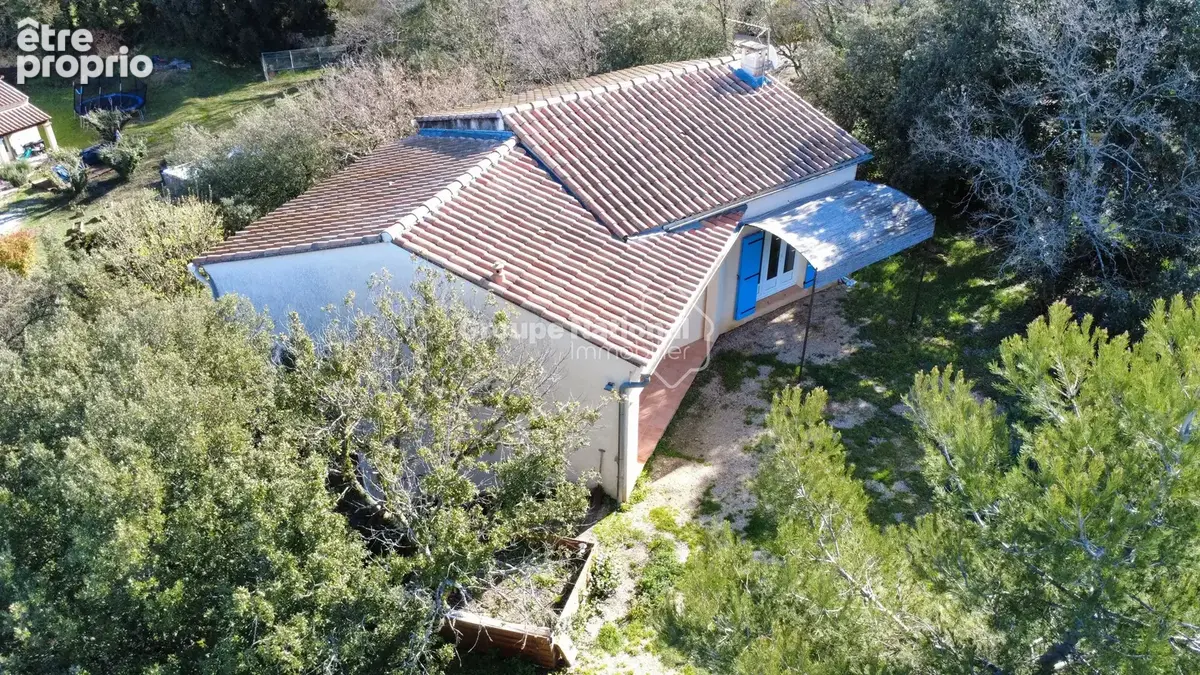 Venasque villa  de plai-pied sur un terrain 1079  m² - photo 3