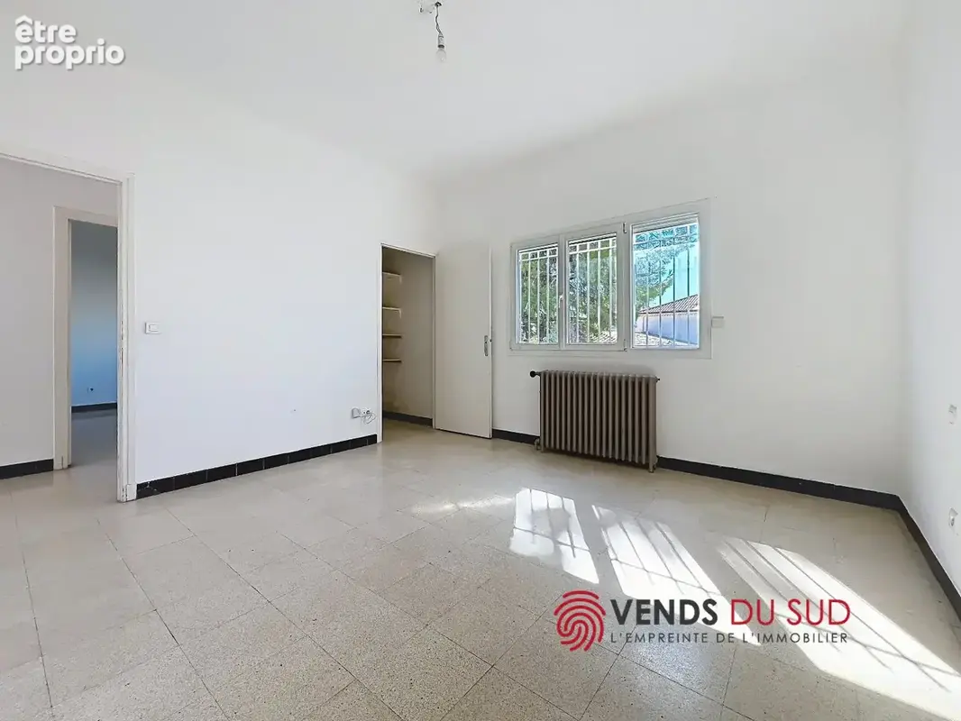 BEZIERS - CLINIQUES - IUT - Maison de ville à personnaliser avec jardin, grand garage - photo 8