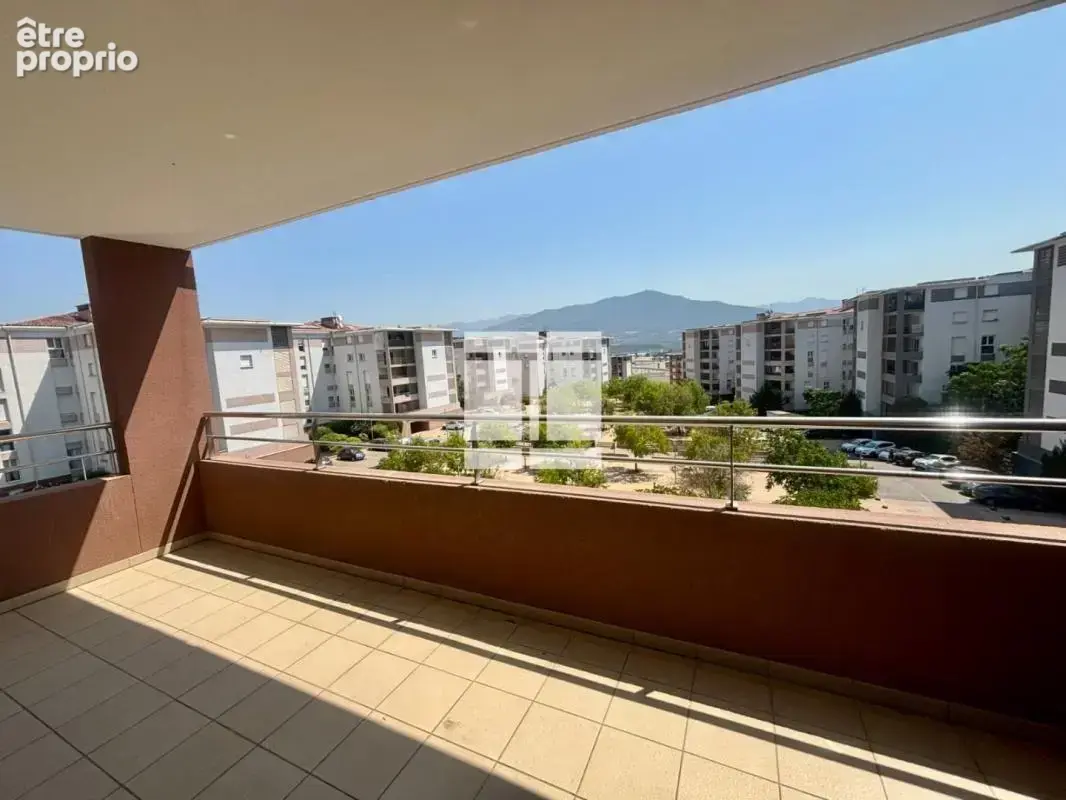 Appartement à SARROLA-CARCOPINO