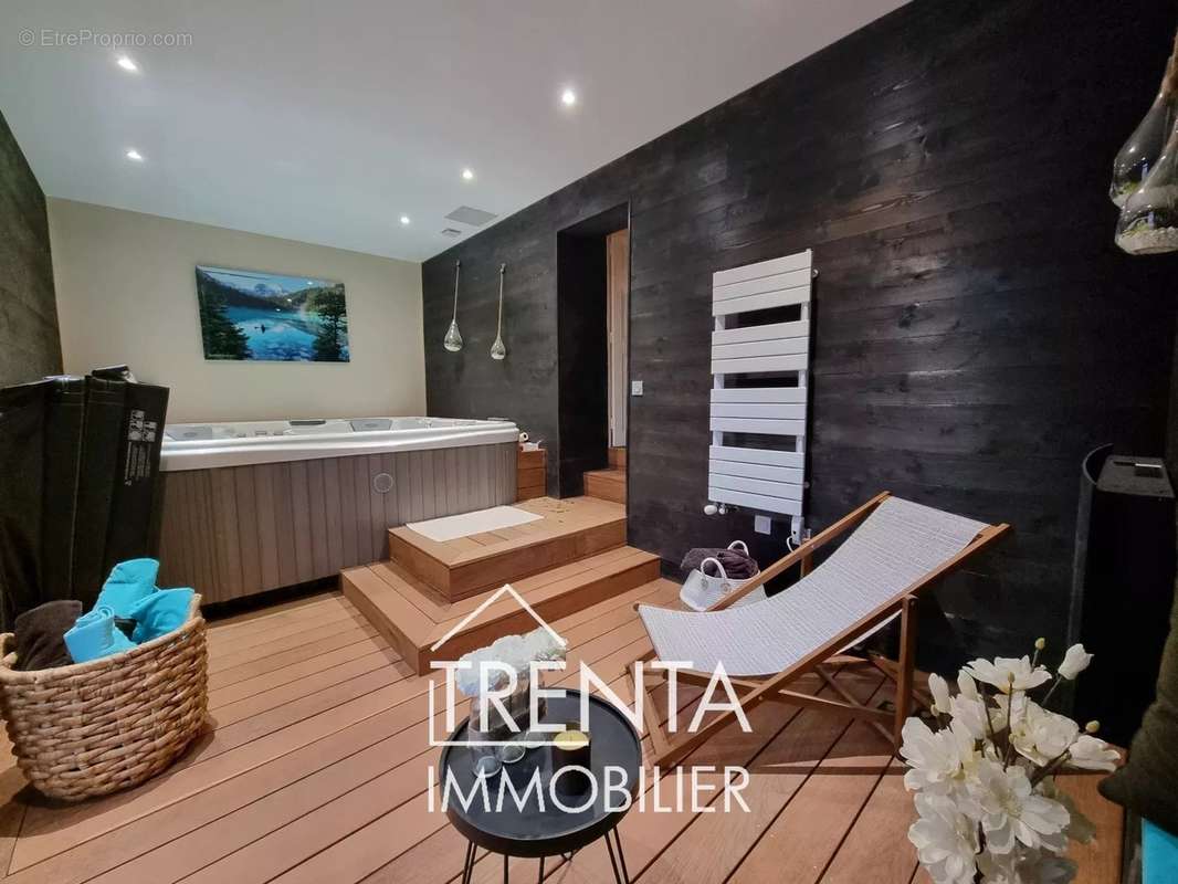 Maison à SAINT-JEAN-DE-MOIRANS