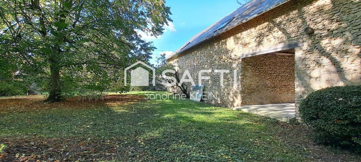 Maison 192 m² à Chateau-Landon  - photo 7