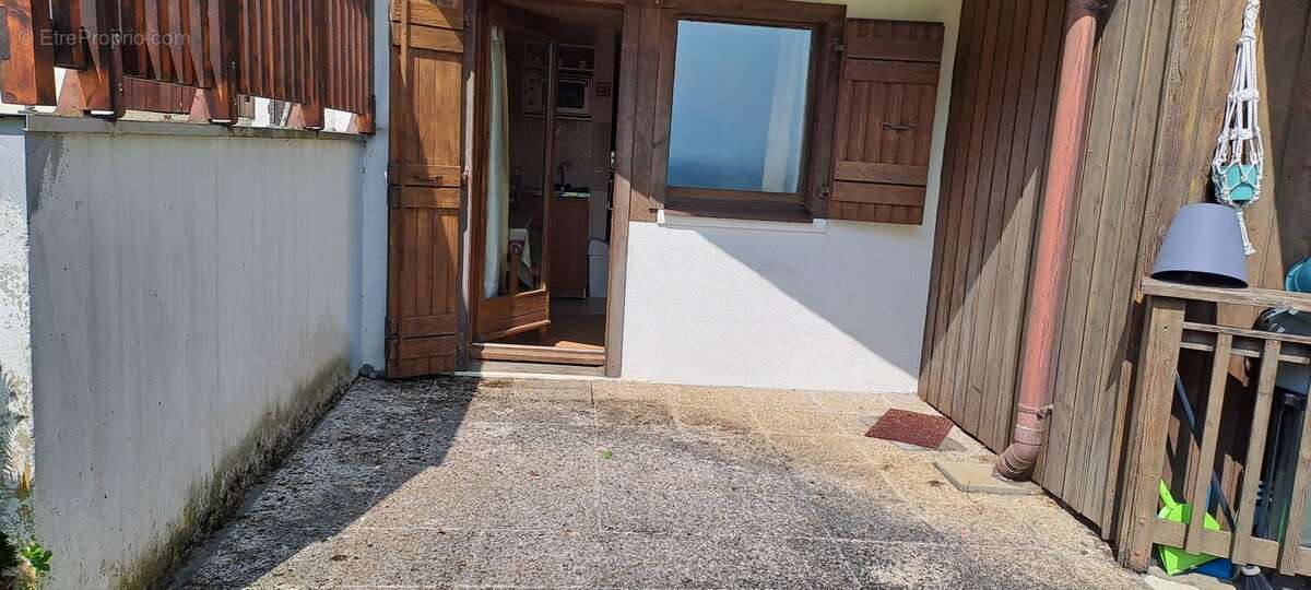 Appartement à MORILLON