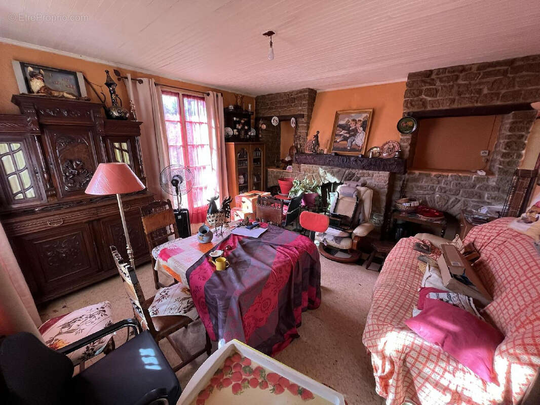 Maison à LE BARROUX