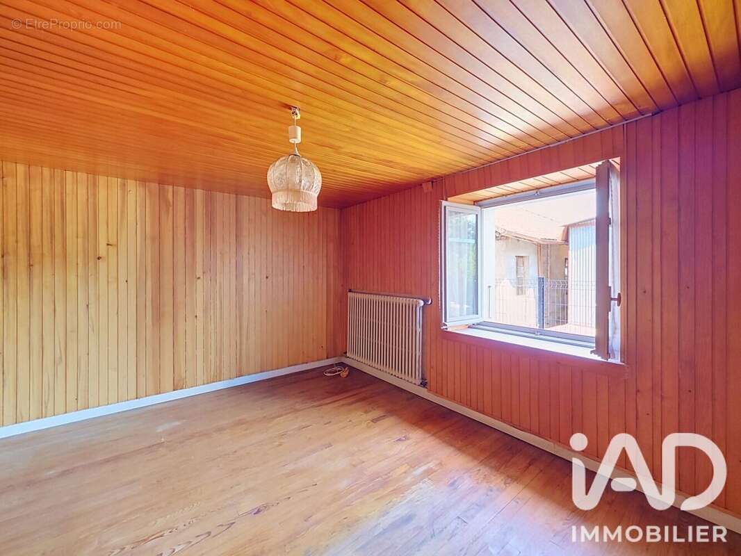 Maison 98 m² à Saint-Laurent  - photo 6