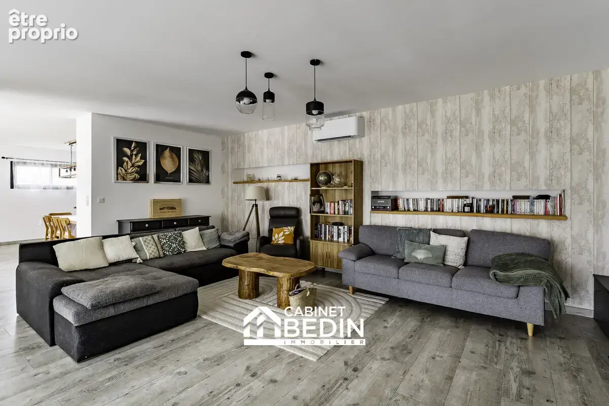 Maison 4 pièces 169 m² à vendre à Saint-Martin-Du-Bois (33910) - photo 2