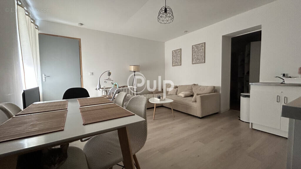 Appartement à GRENAY