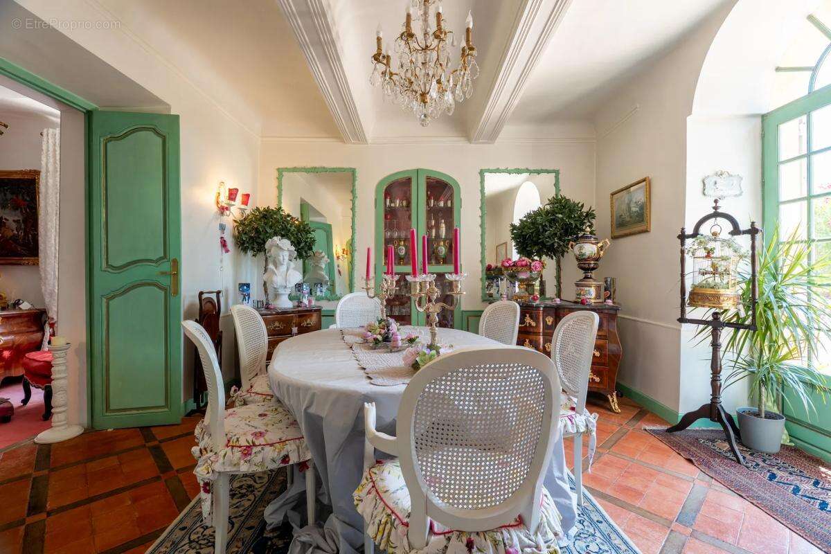 Bouc-Bel-Air – Grande Propriété Familiale avec Dépendance T3 - photo 16