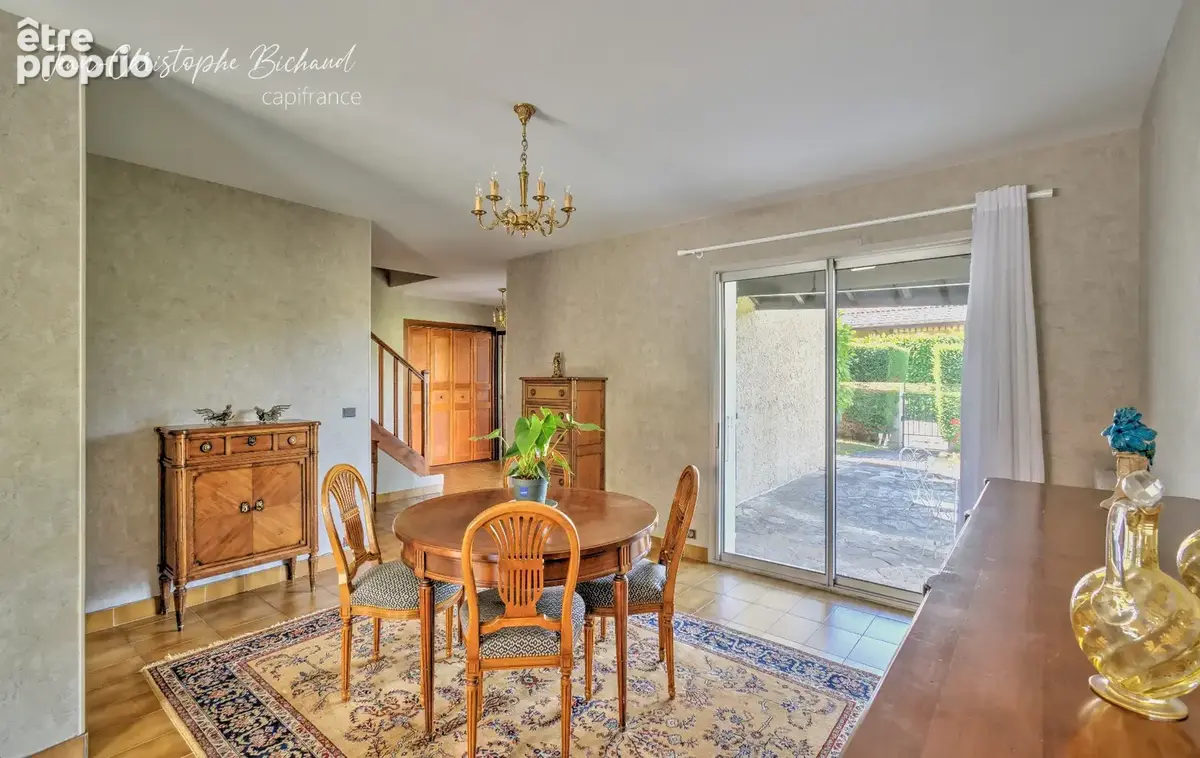 Maison familiale de 169 m² – 5 chambres – Terrain de 910 m² – Chaponost - photo 7