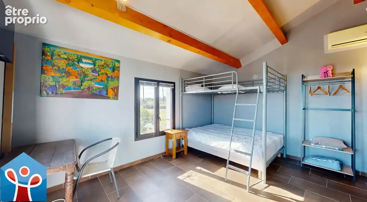 Villa moderne avec piscine, dépendances et terres agricoles - photo 23