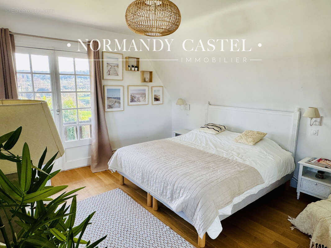 Maison à PENNEDEPIE