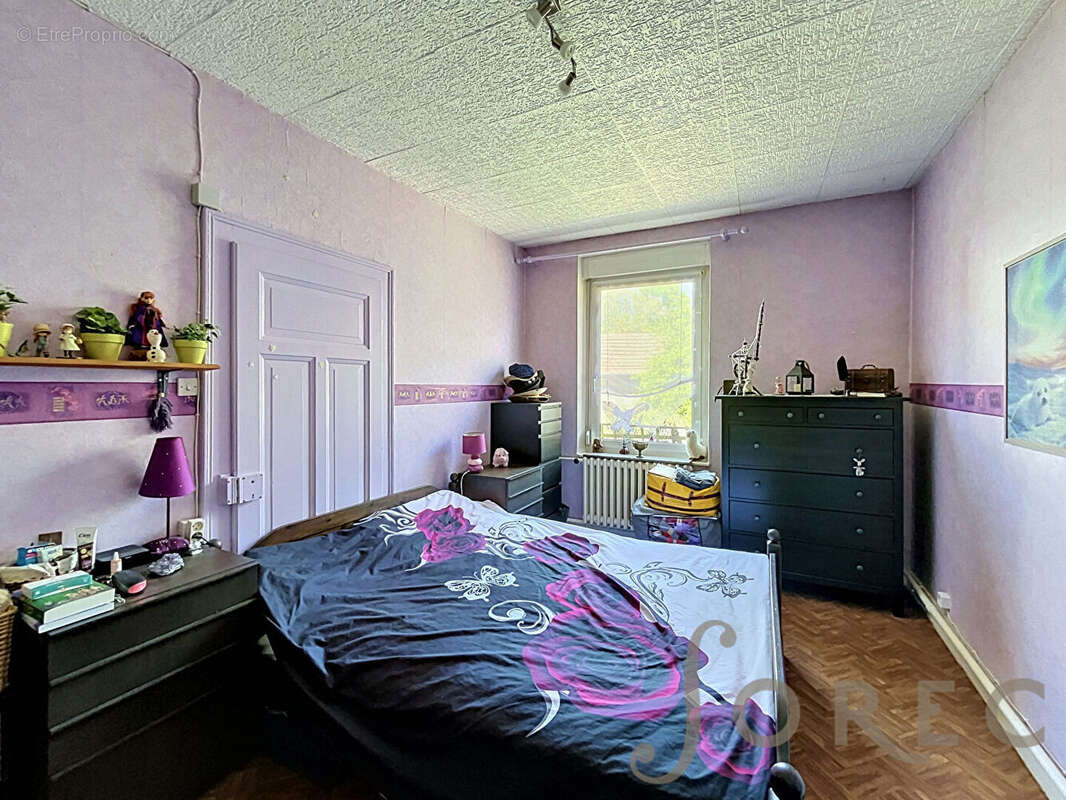 ROSSELANGE - Appartement 4 pièces de 102,10 m² - 3 chambres - Balcon - photo 3