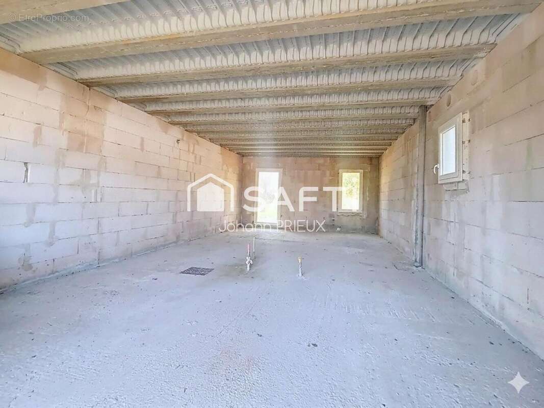 Maison 275 m² à Commes  - photo 6