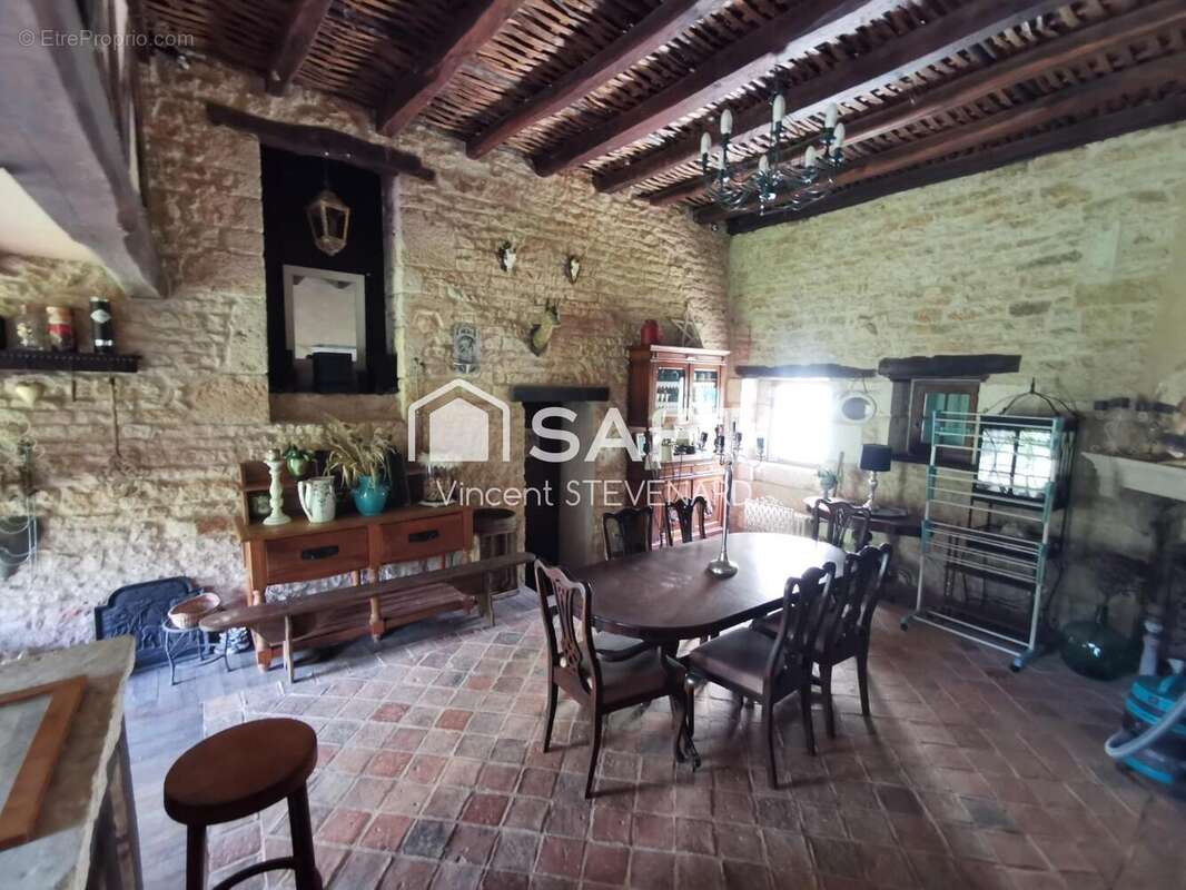 Maison 228 m² à Montjean  - photo 9