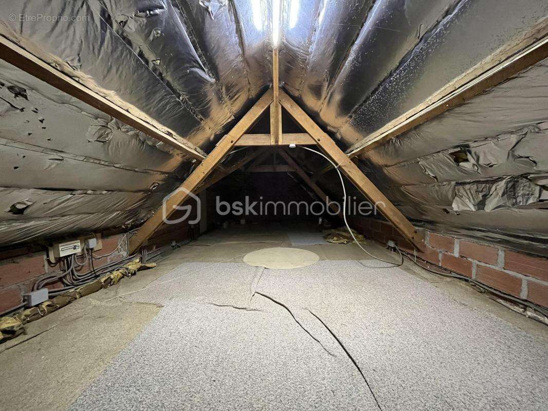 Maison de 115 m² – Fort potentiel – Terrain de 1 346 m² - photo 9