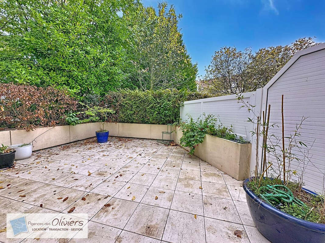 Maison à VOISINS-LE-BRETONNEUX