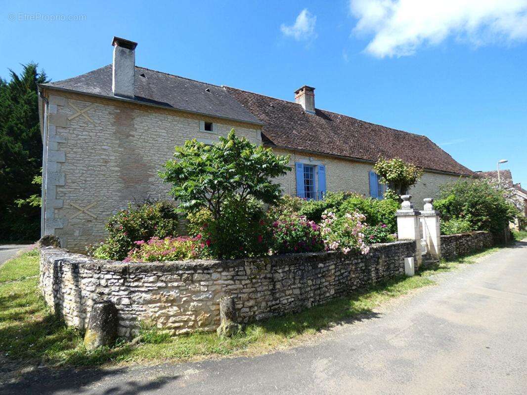 Maison125 m2 / 3 chambres / grange / terrain 4225m² - photo 6