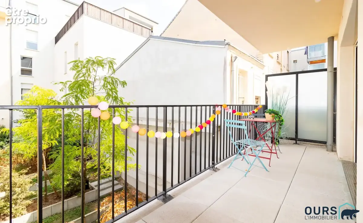 Appartement 3 pièces 64 m² à vendre à Saint-Denis (93200) - photo 2