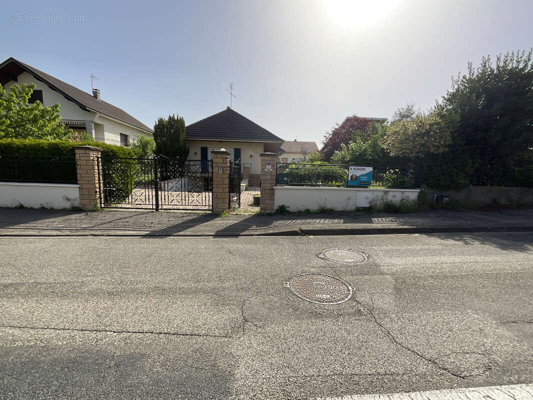 Maison à BOURGOIN-JALLIEU