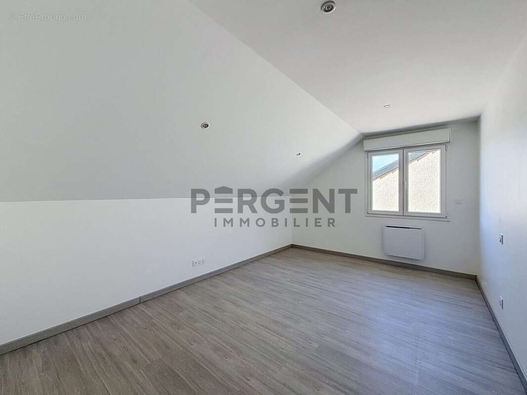 Maison 122 m² à Charleville-Mezieres  - photo 8