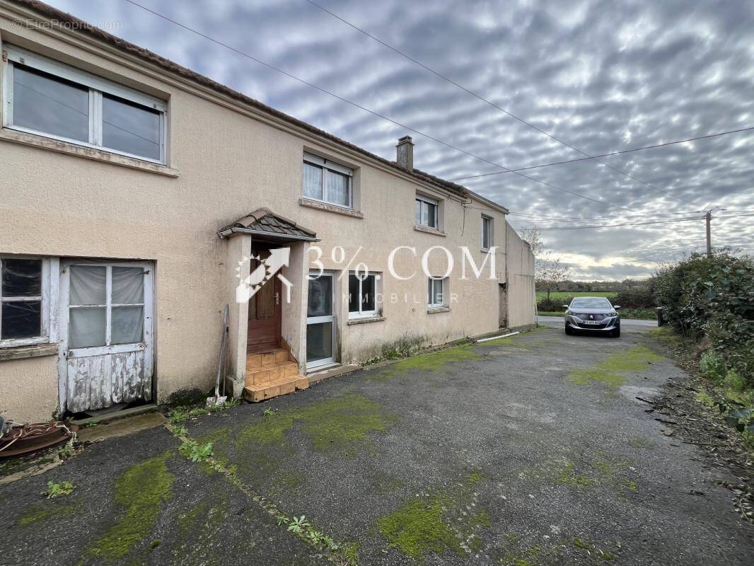 Maison à SAINT-MICHEL-CHEF-CHEF