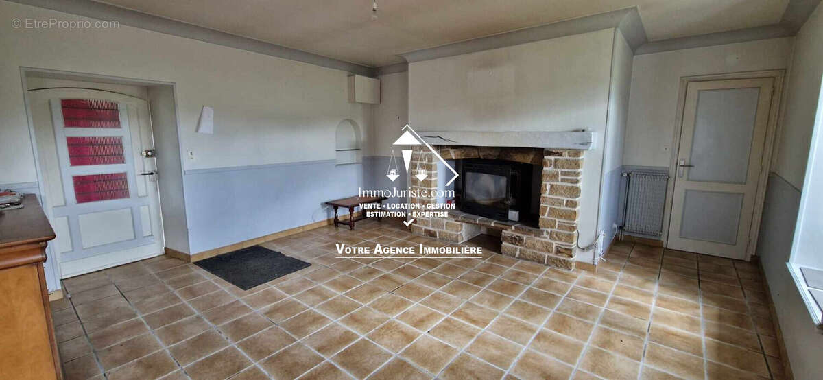 Maison à JUMILHAC-LE-GRAND