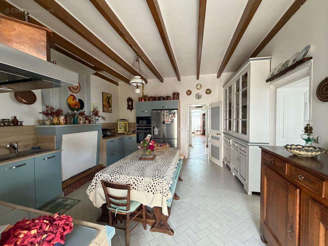 Maison Charentaise de 271 m2 avec 3581m2 de terrain - photo 7