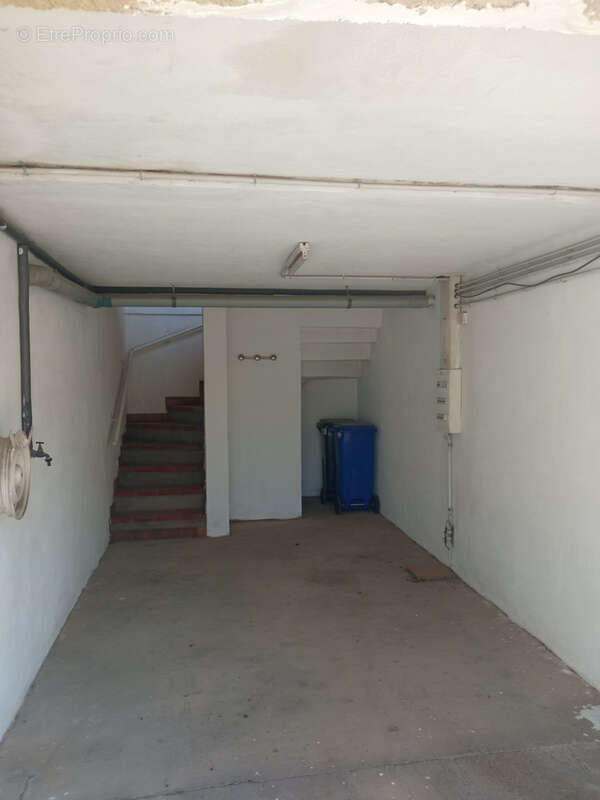 Autre à SAINT-GILLES