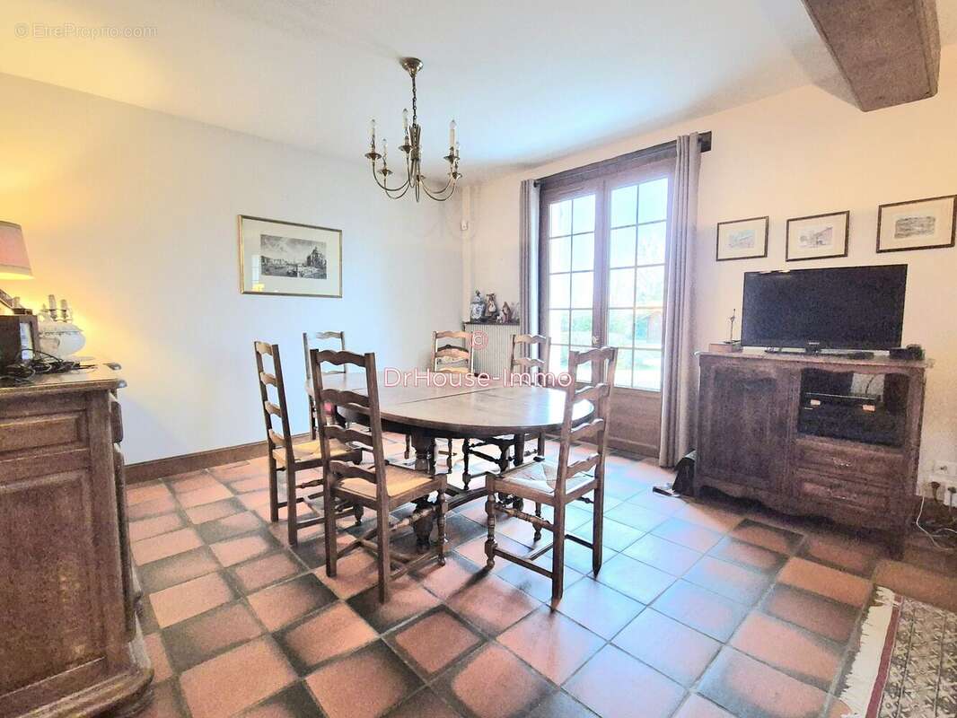 Maison à DRACY-LE-FORT