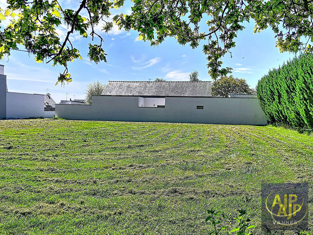 Terrain à SAINT-AVE