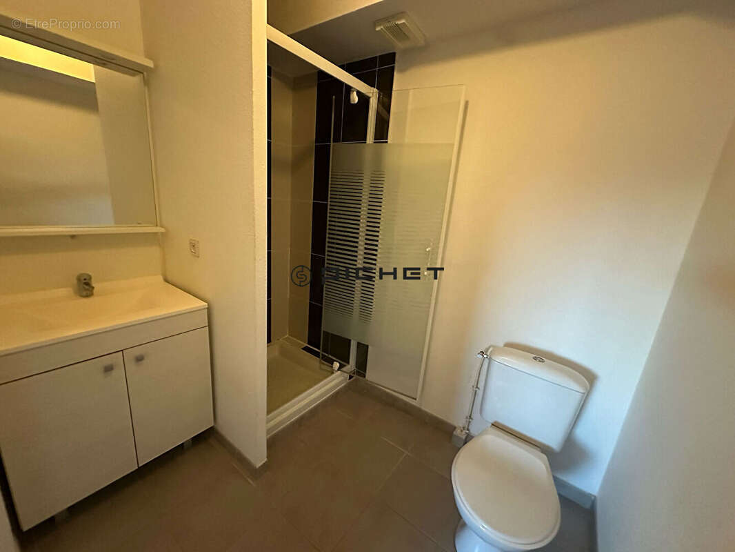 Appartement à VILLENAVE-D&#039;ORNON